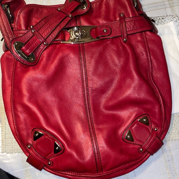 B. Makowsky cranberry red Shoulder bag! EUC! - Picture 11 of 16